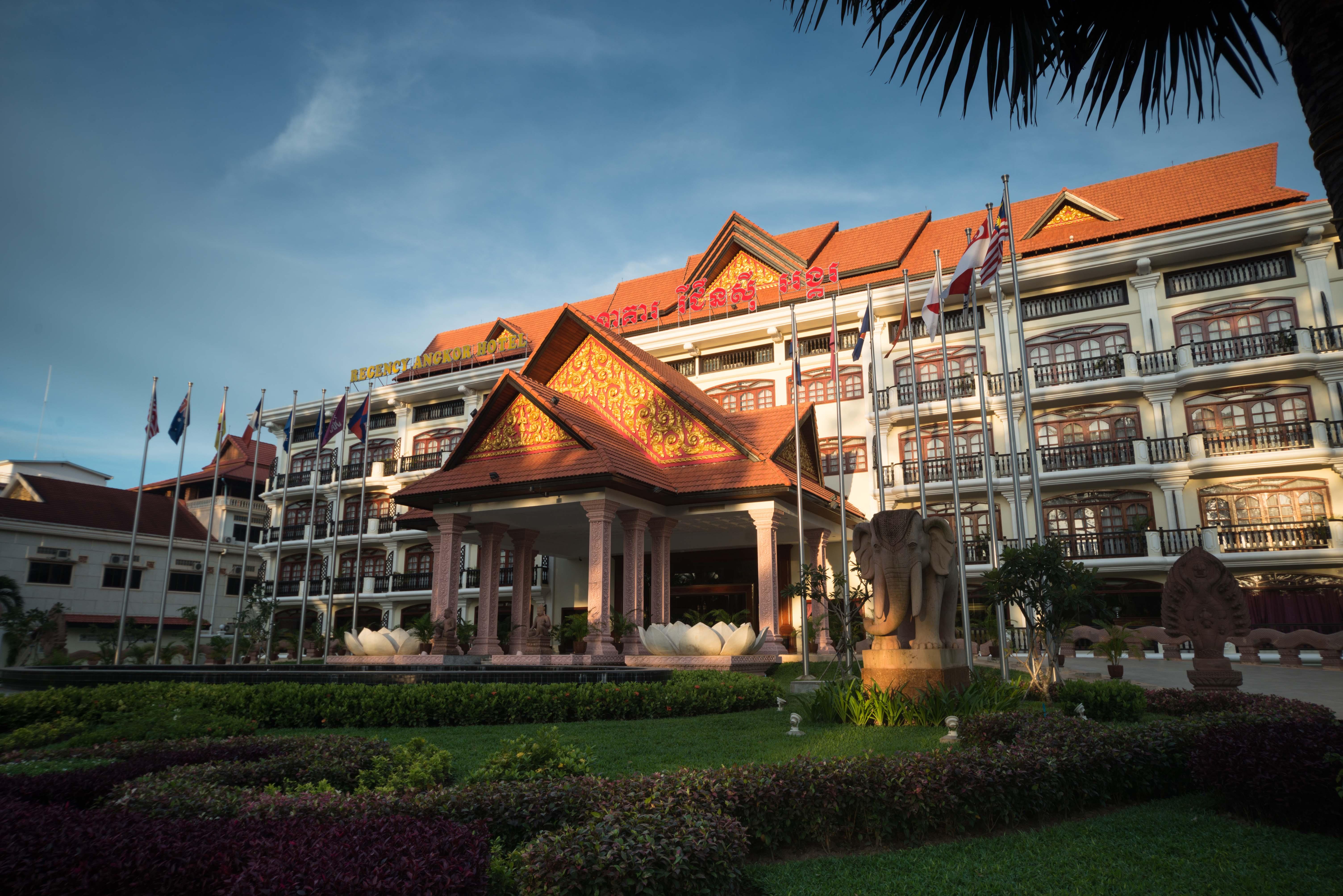 Regency Angkor Hotel Siem Reap Esterno foto